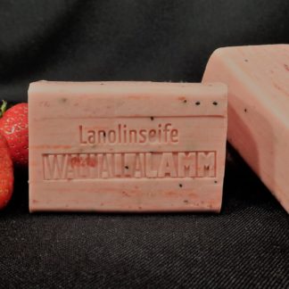 Walhalla-Lamm Lanolinseife Erdbeere auf Travertin