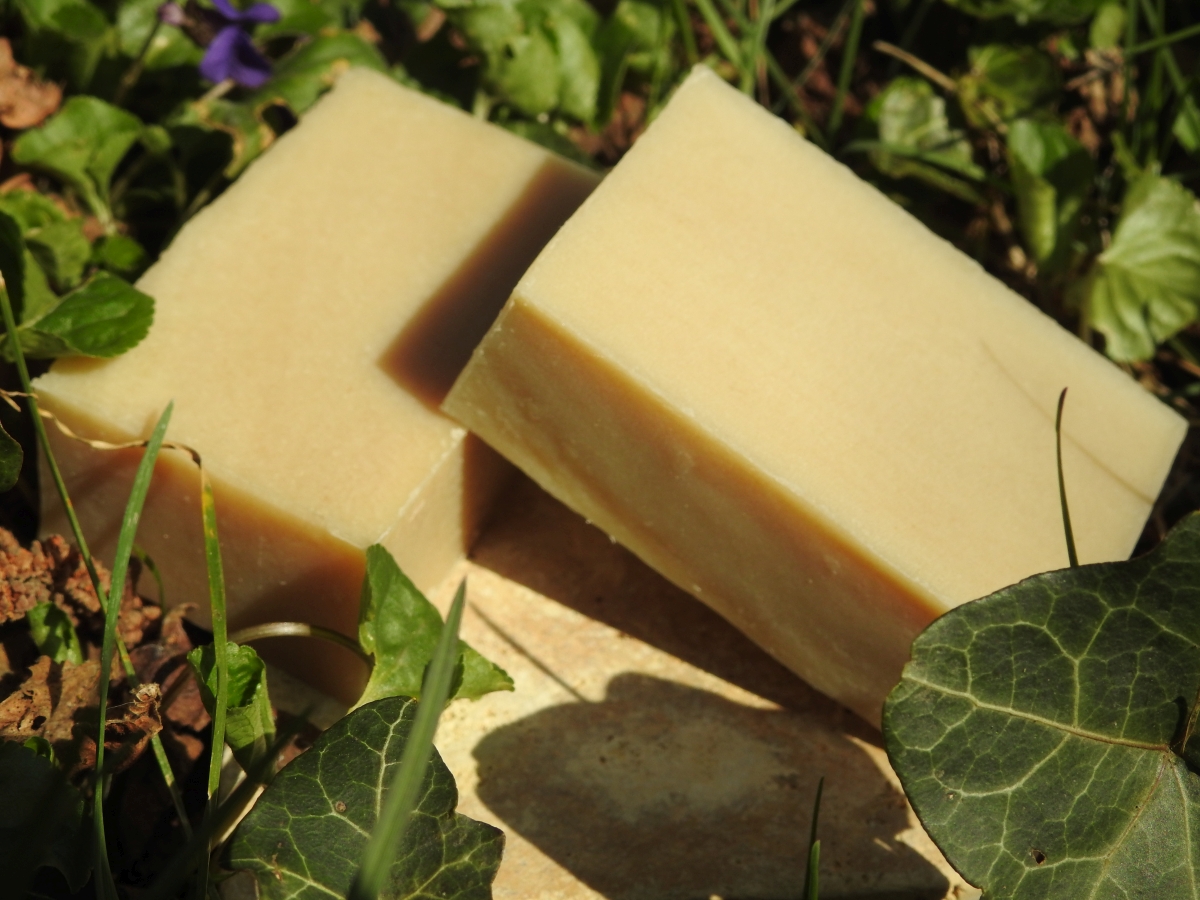 Haarseife_mit_Lanolin_handgeschoepft Haarseife_mit_Lanolin_handgeschoepft