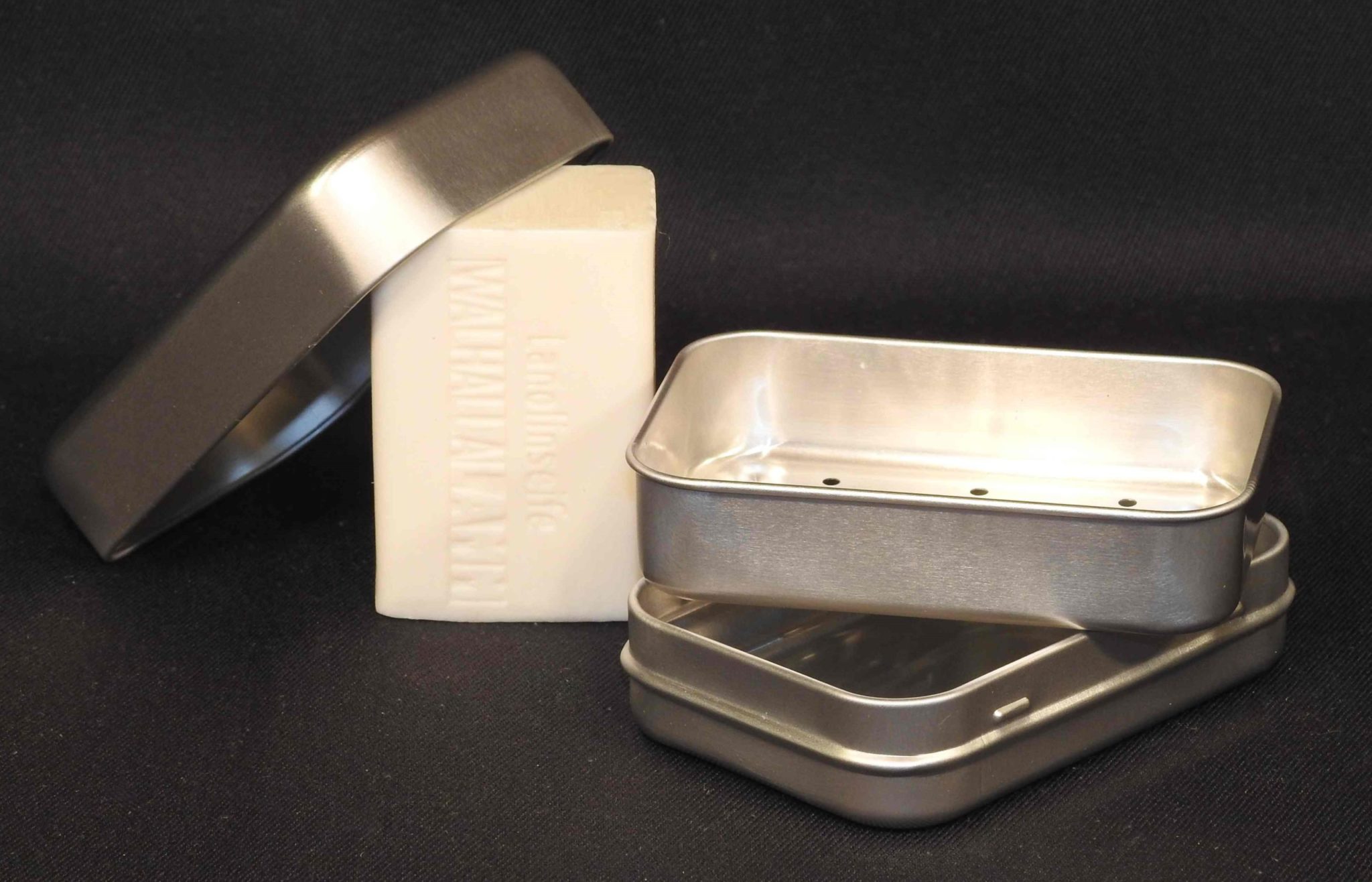 Seifendose_Aluminium_mit_Lanolinseife Seifendose_Aluminium_mit_Lanolinseife