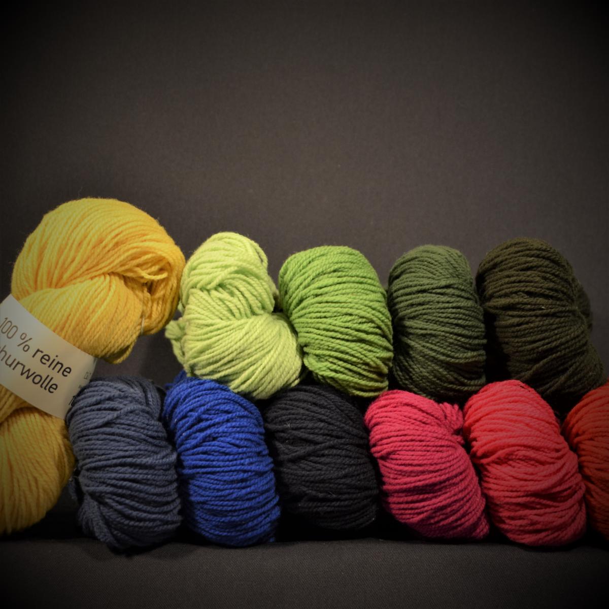 Strickwolle 100 Prozent Schafwolle bunt