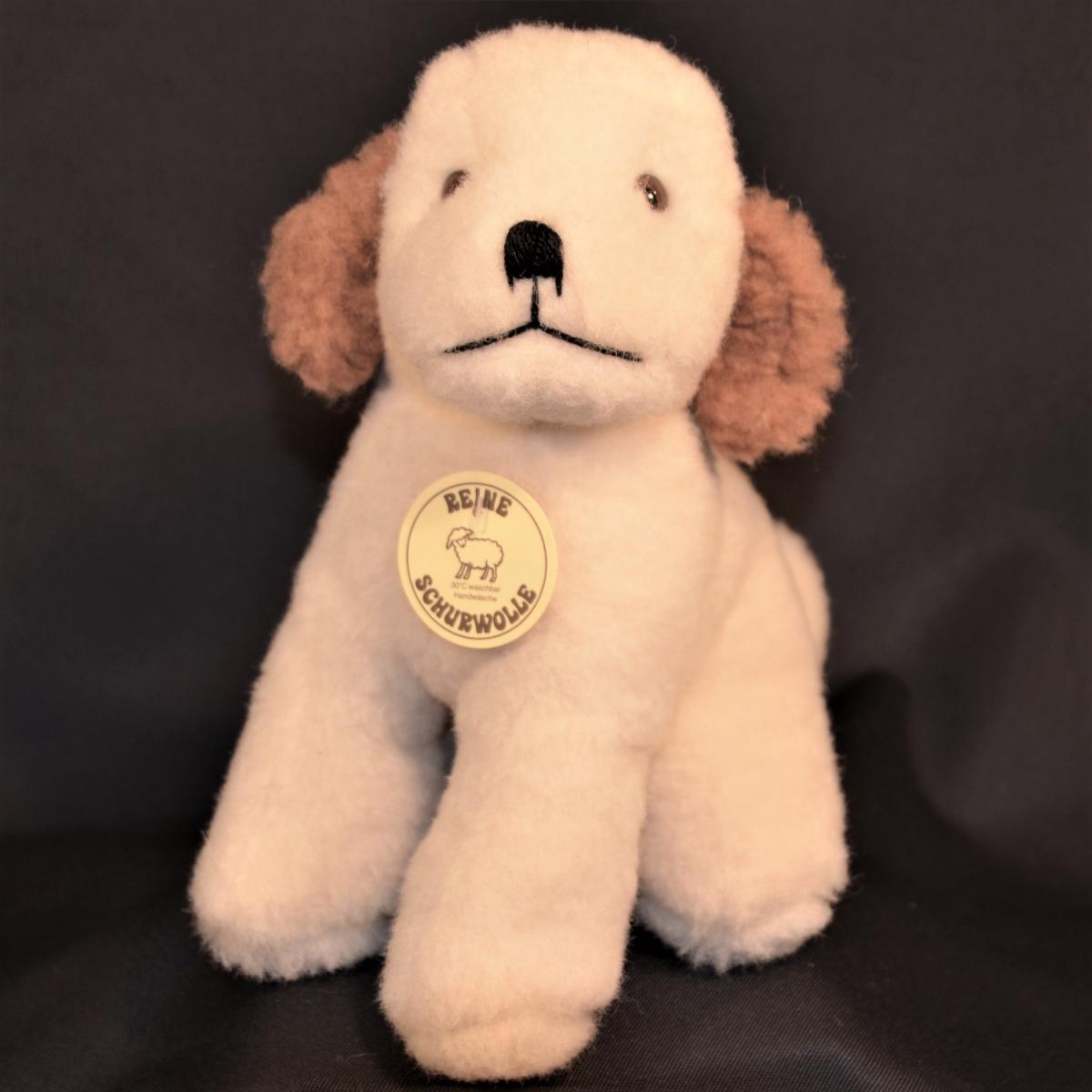 Schafwoll-Kuscheltier Welpe/Hund weiß mit braunen Ohren Schafwoll-Kuscheltier Welpe/Hund weiß mit braunen Ohren