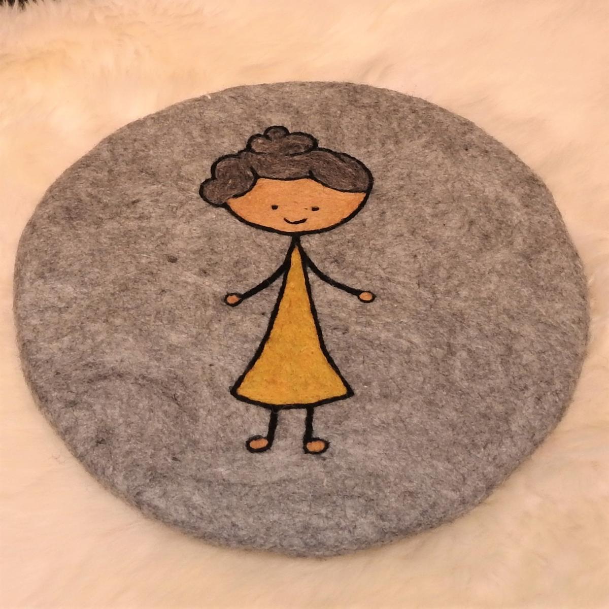 Schafwoll-Filz-Sitzauflage rund Familie: Oma Schafwoll-Filz-Sitzauflage rund Familie: Oma