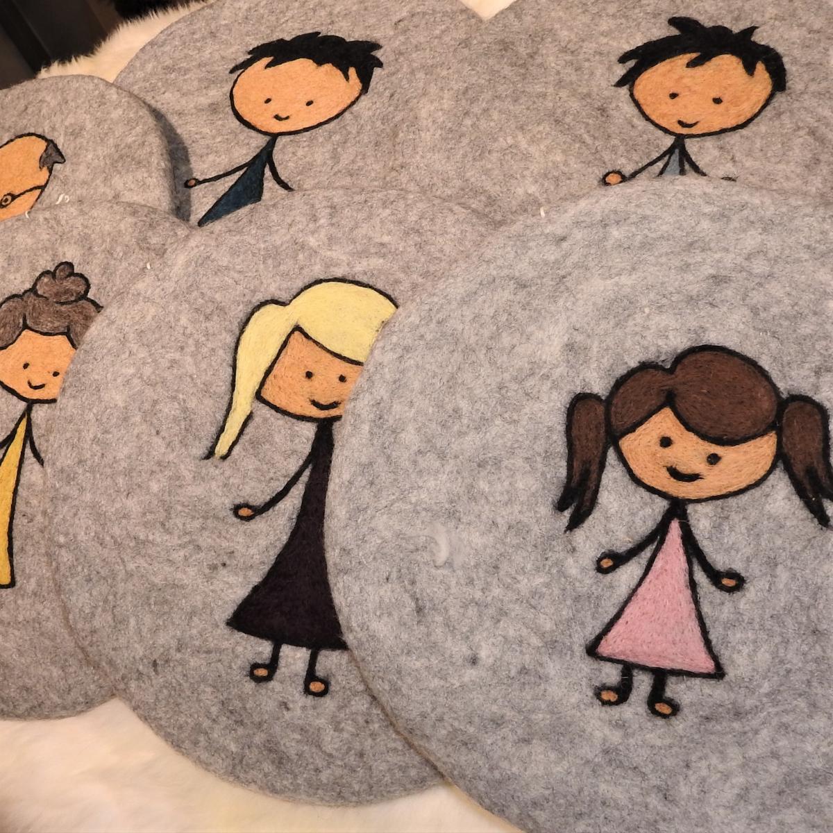 Schafwoll-Filz-Sitzauflage rund Familie-Übersicht Schafwoll-Filz-Sitzauflage rund Familie-Übersicht