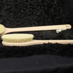 Badebürste mit langem Stiel, Buchenholz, helle Borste