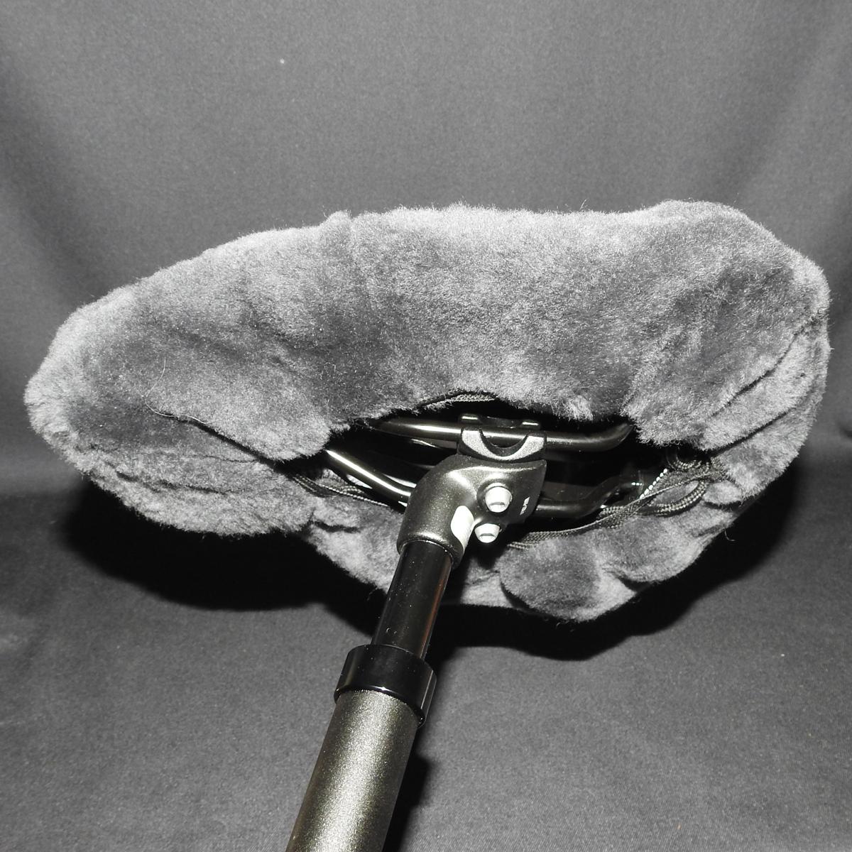 Fahrrad-Sattelbezug aus Lammfell anthrazit grau