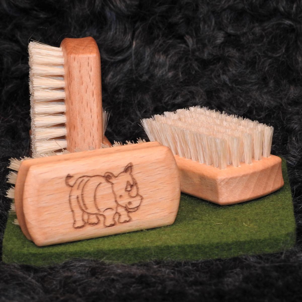 Kinder-Nagelbürste Buchenholz mit Borste Motiv Nashorn