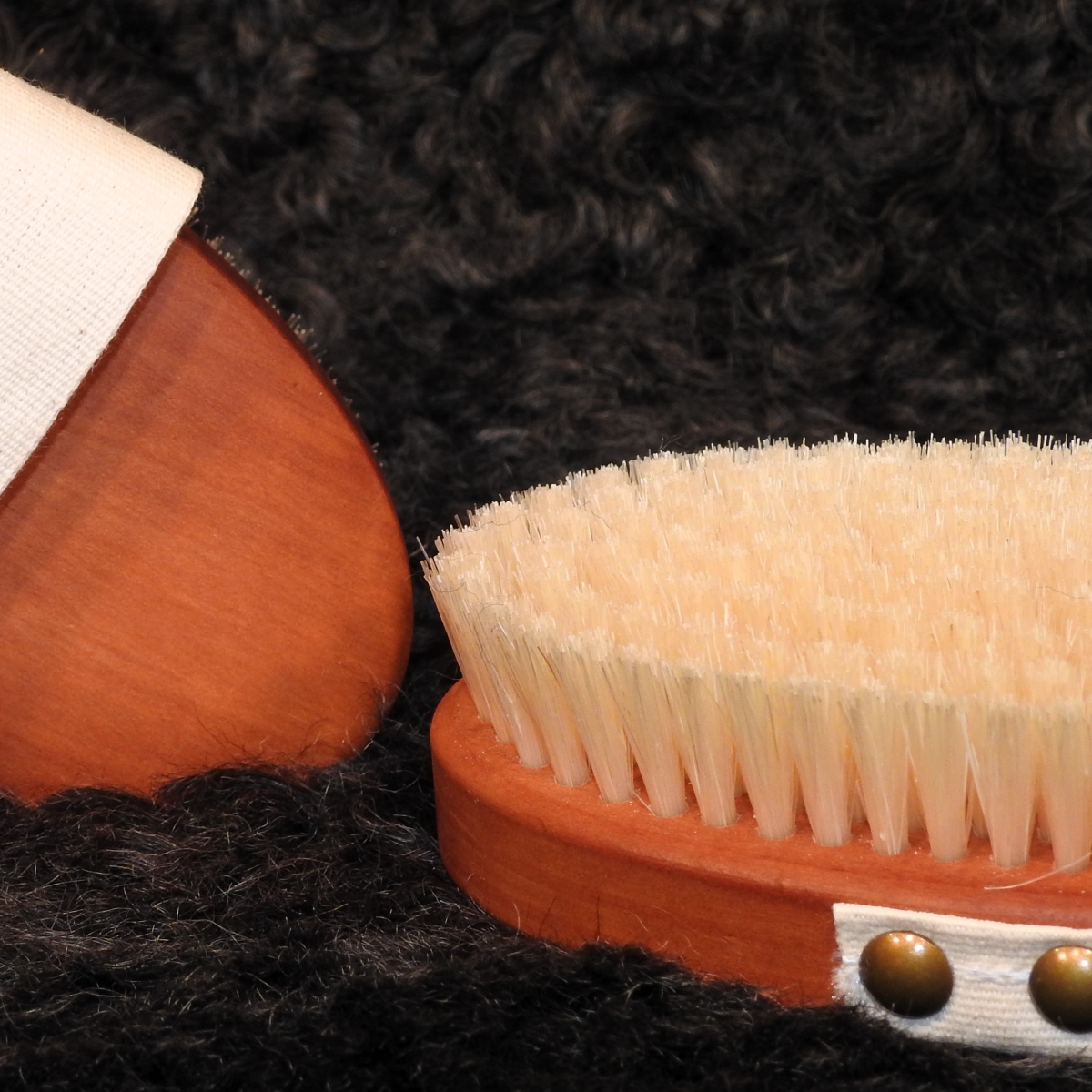 Massagebürste Trockenmassage Birnbaumholz Massagebürste Trockenmassage Birnbaumholz