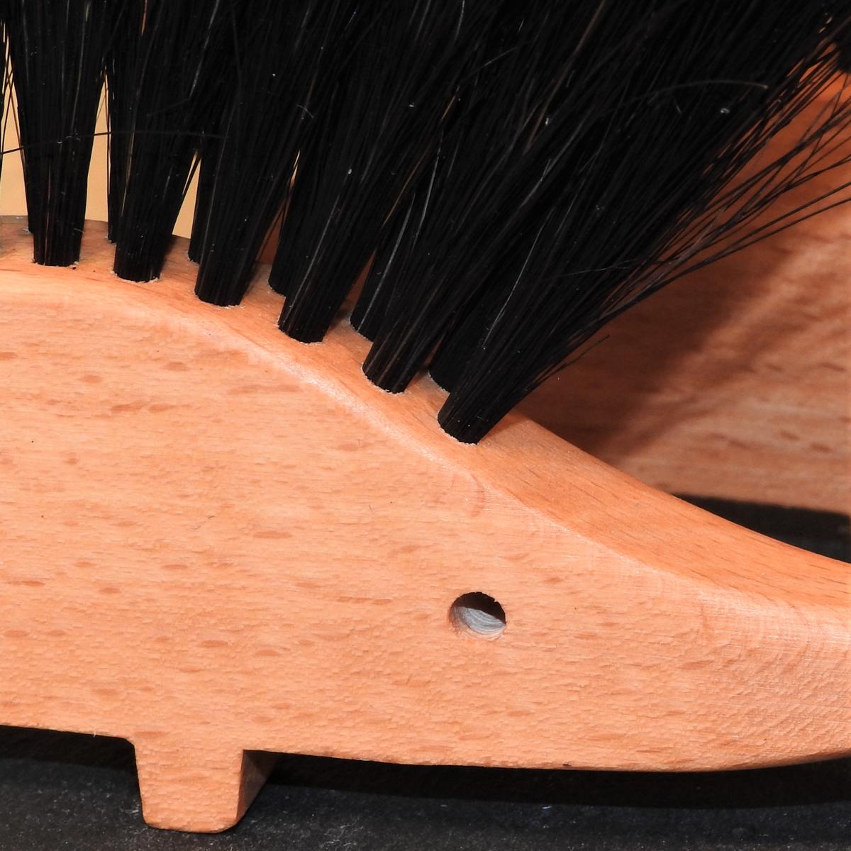 Tisch-Bürste in Igelform Buchenholz mit Rosshaar