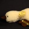 Schafwoll-Kuscheltier Ente Gans mit Rassel oder Quietsch