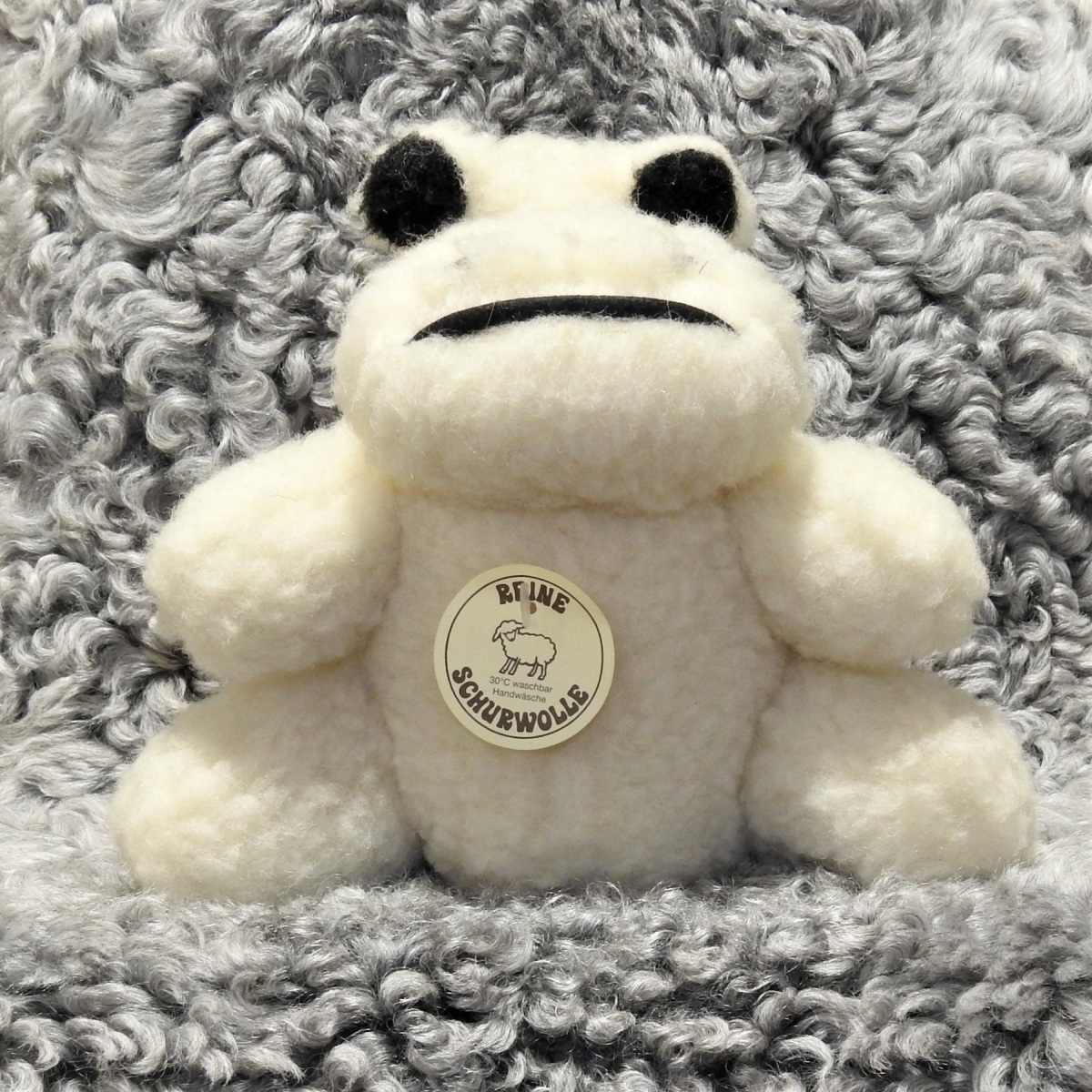 Schafwoll-Kuscheltier Nilpferd