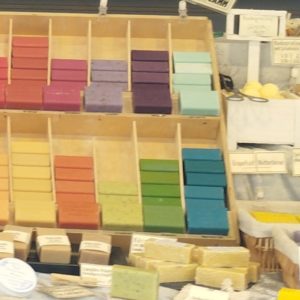 Seifenkasten mit Schafmilchseifen