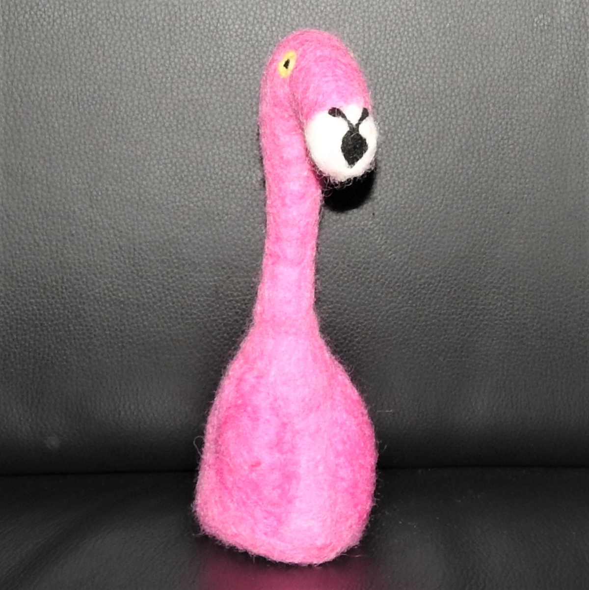 Schafwoll-Filz-Eierwaermer Flamingo