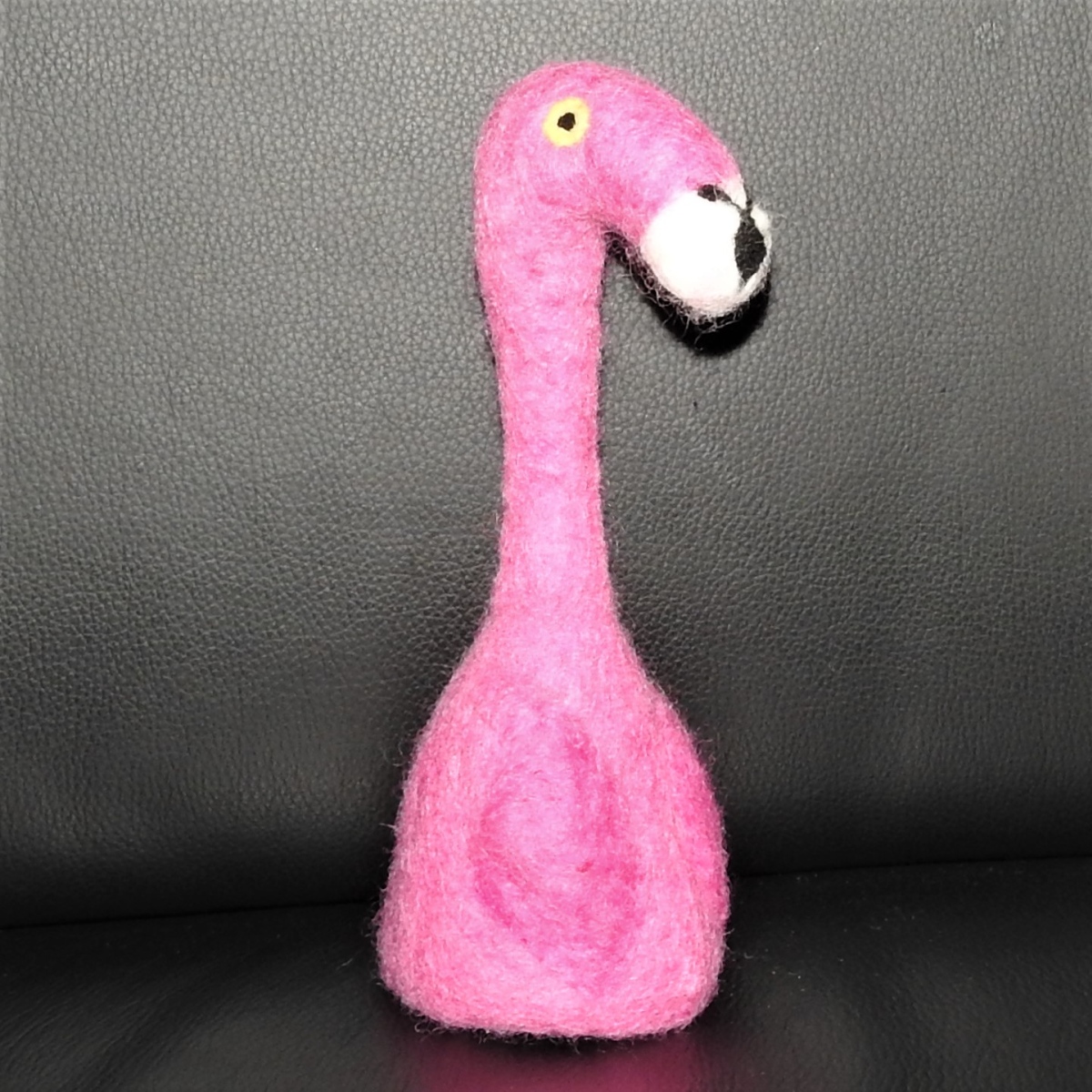 Schafwoll-Filz-Eierwaermer Flamingo