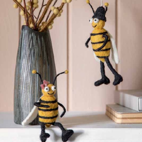 Schafwoll-Filz-Figur Bienen - Stimmungsbild