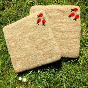 Schafwollfilz Sitzauflage Marienkäfer quadratisch