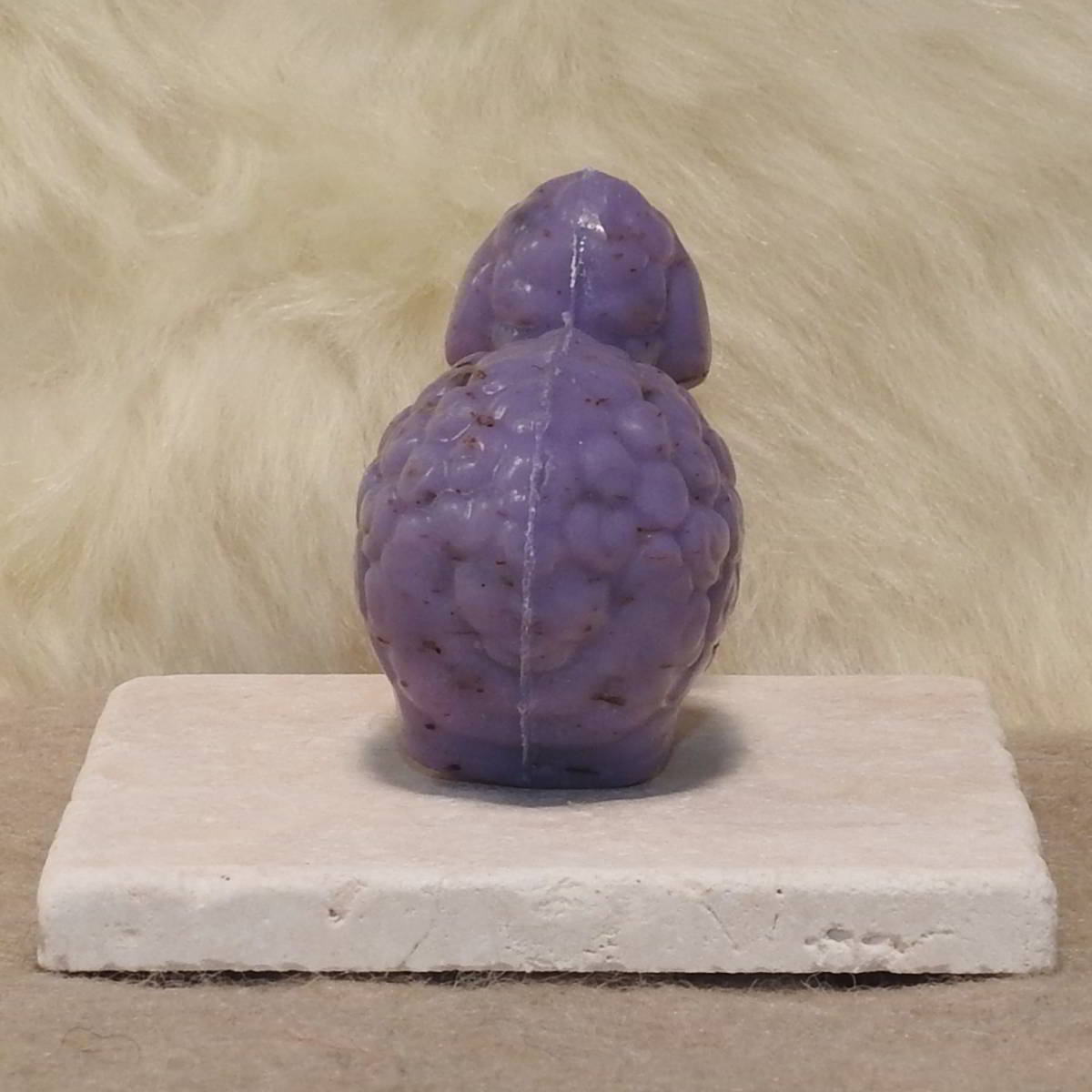 Schafmilchseife in Schafform lila mit Lavendel-Duft
