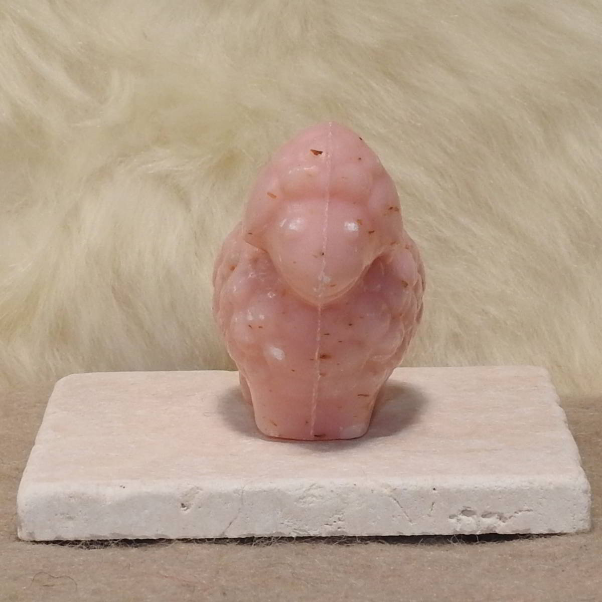 Schafmilchseife in Schafform rosa mit Rosen-Duft